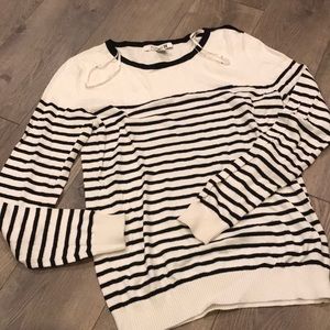 Forever 21 sweater with buttons